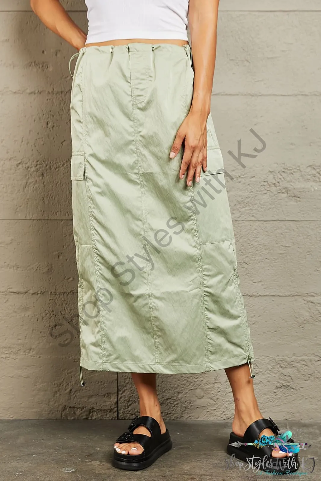 Just In Time High Waisted Cargo Midi Skirt