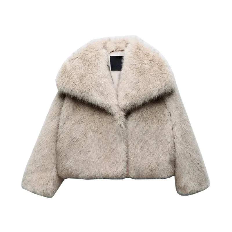 Mary - Luxurious Faux Fur Coat