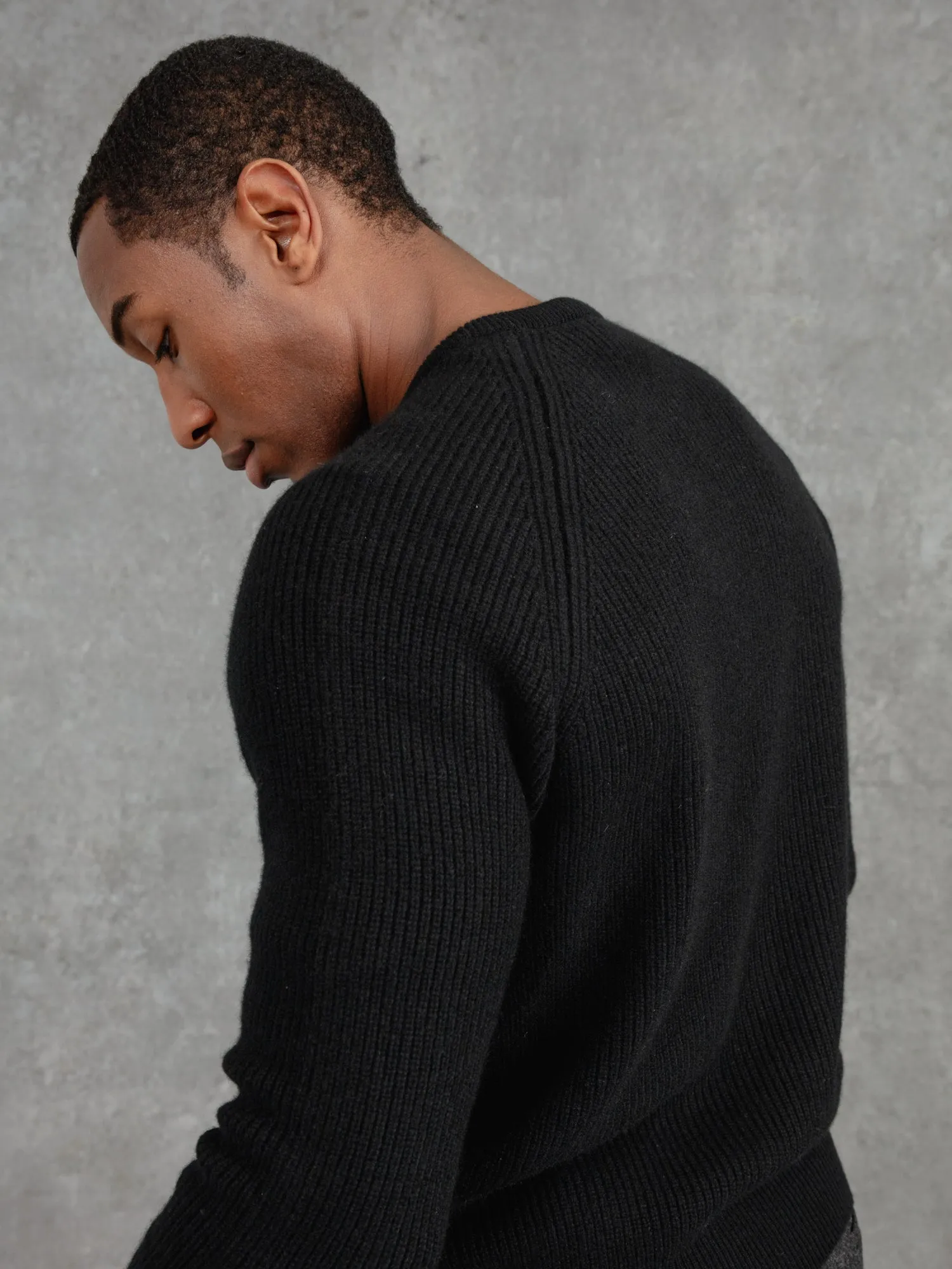 The Cashmere Raglan Crew Neck