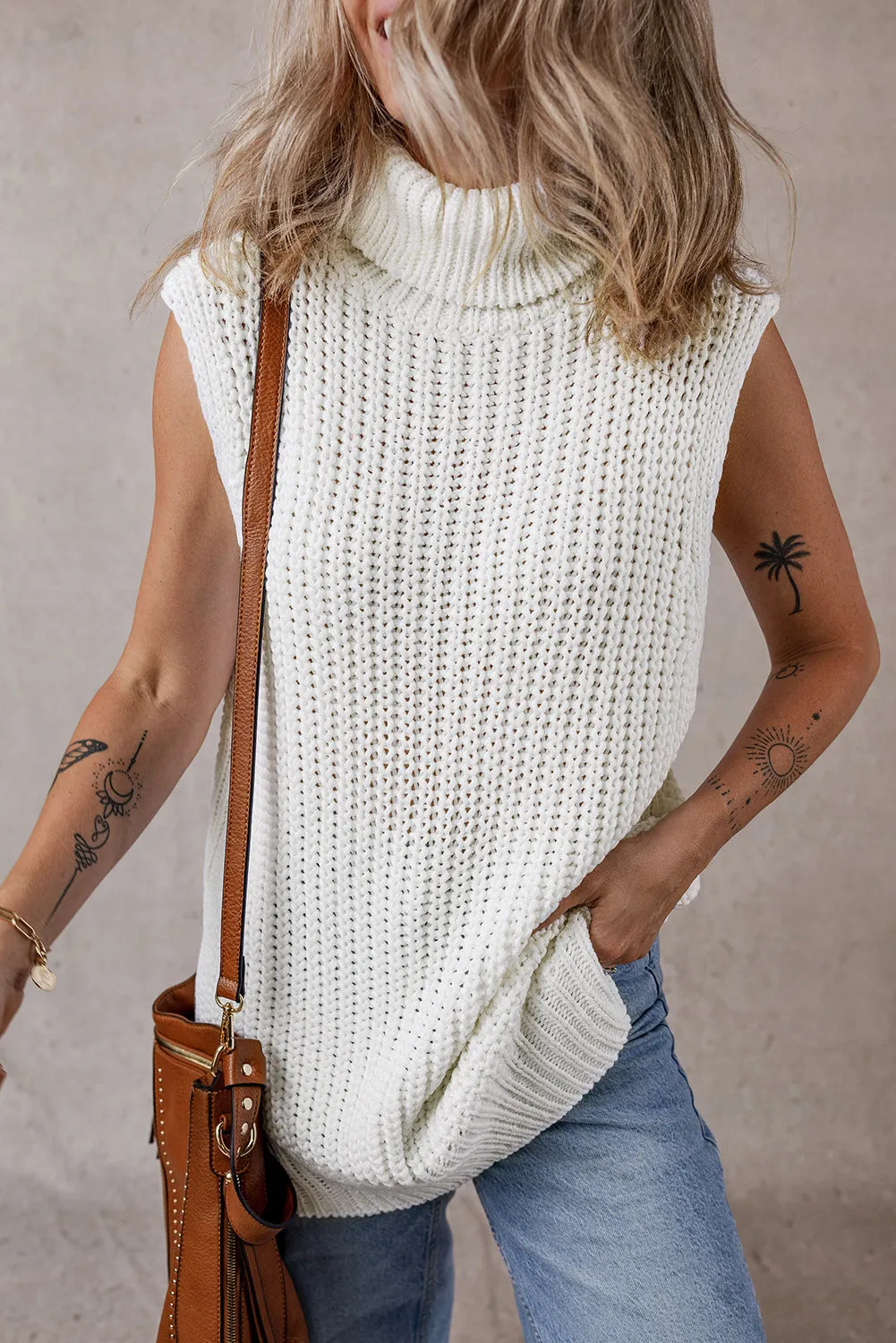 Turtleneck Knitted Slit Hem Sweater Vest