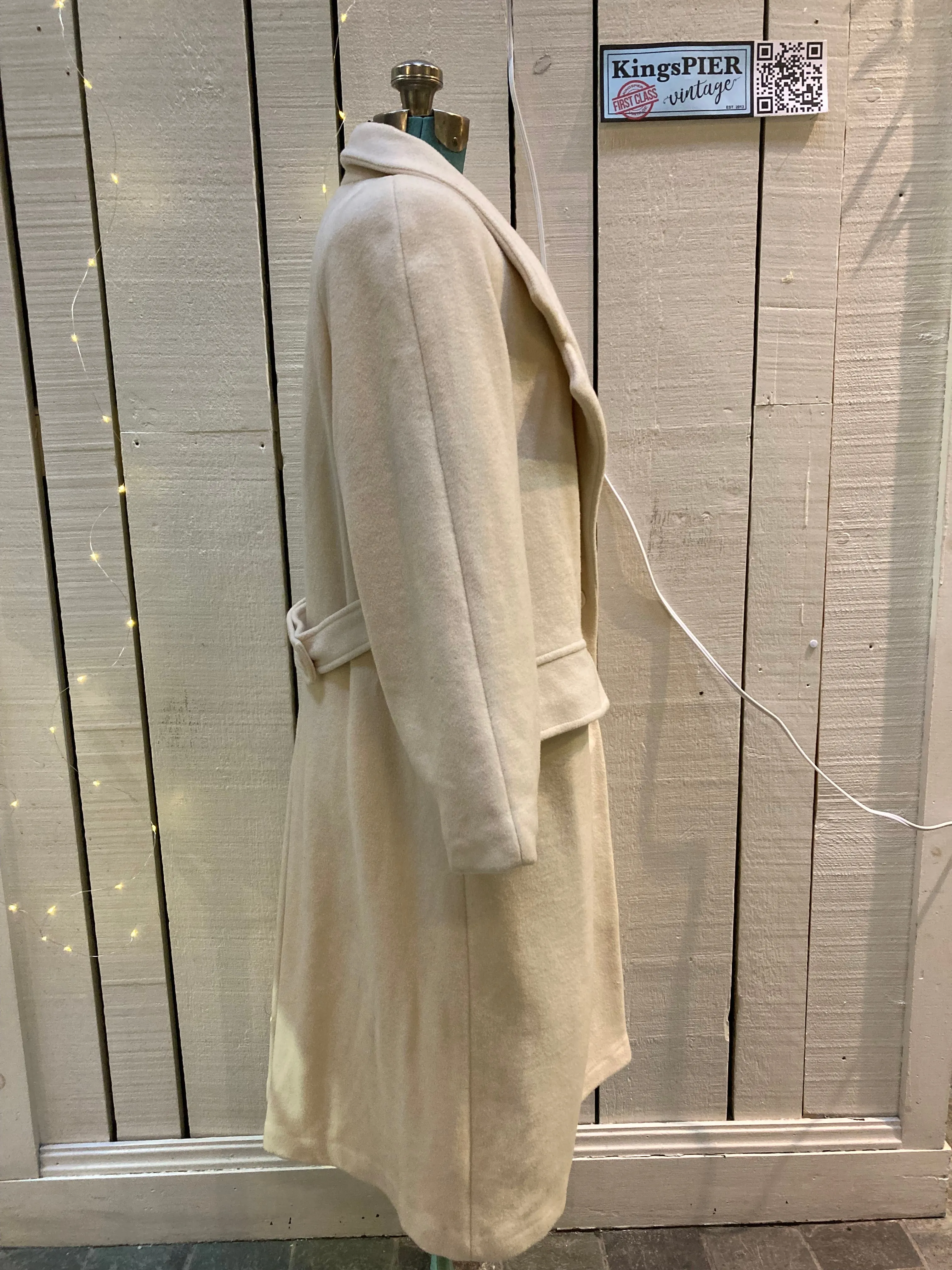 Vintage Creations Miss Style White Double breasted Wool Coat, Made in Canada