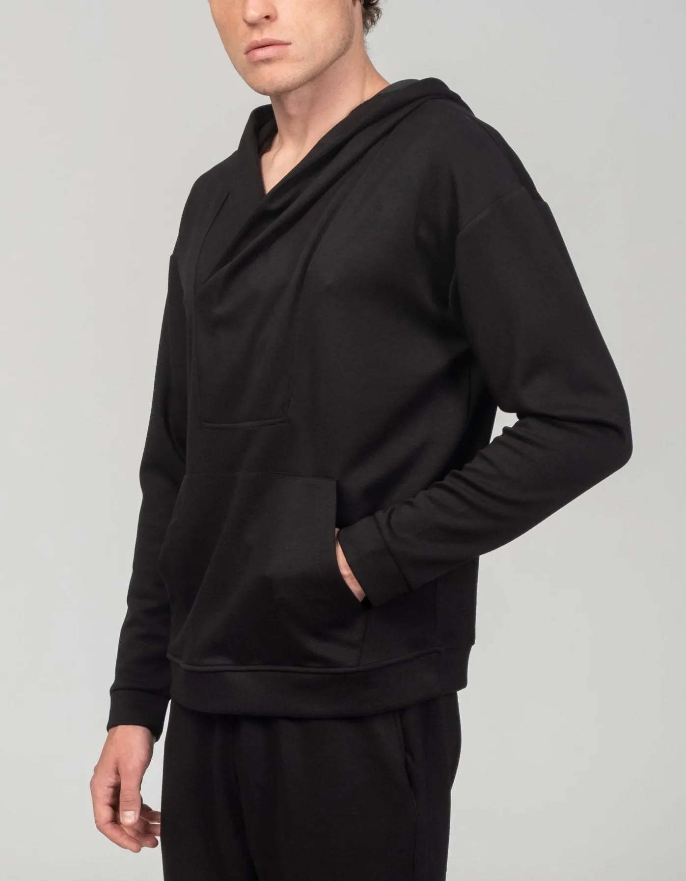 Weekend Hooded Sweater - Black