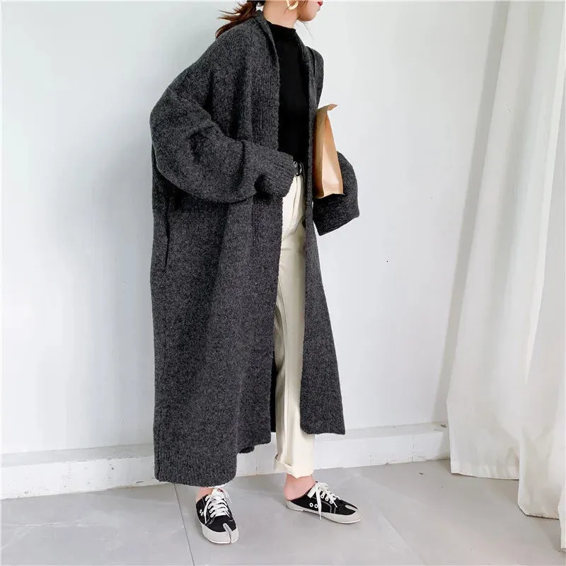 Women's Oversized Knitted Coat with Pockets